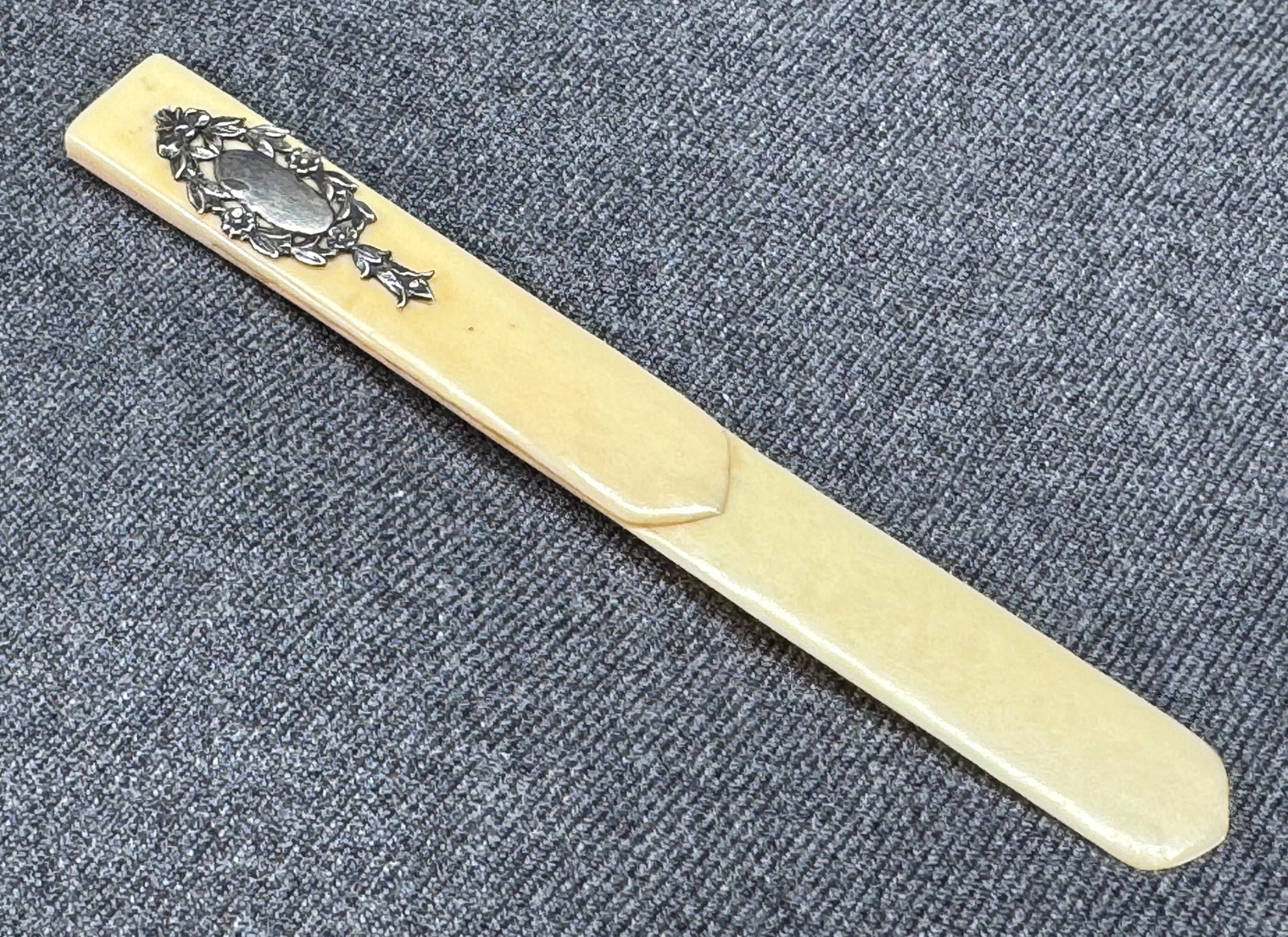 Antique Bookmark Page Turner . Blank monogram space sterling silver applique