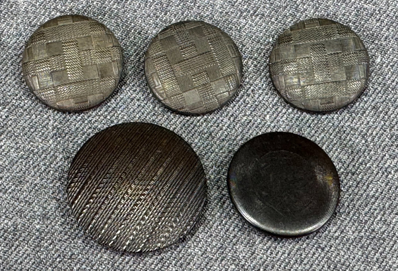 Vintage assorted mourning black printed tagua buttons. Lot of 5