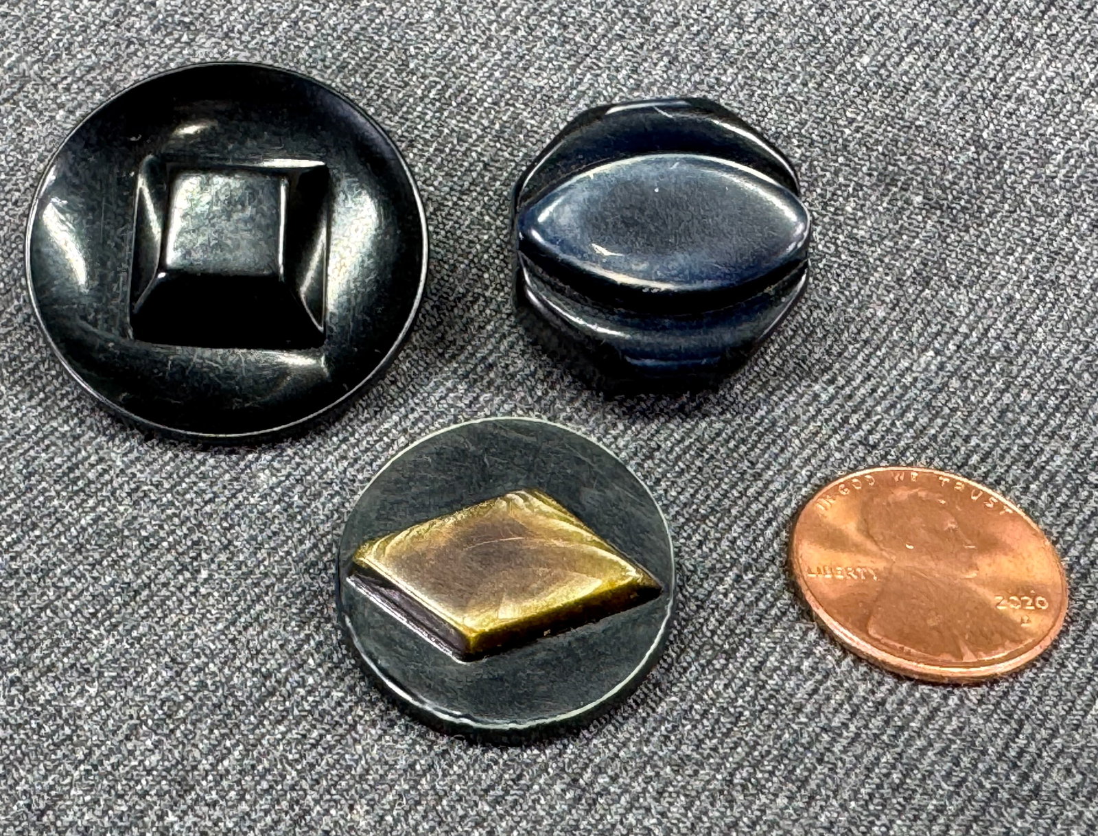 Vintage art deco geometric celluloid buttons. Lot of 3