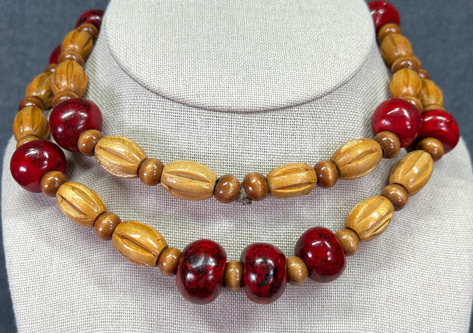 Vintage boho wooden beads necklace