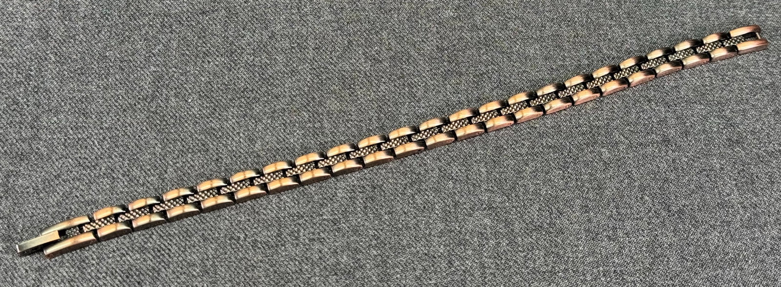Copper with magnets chain bracelet. *a