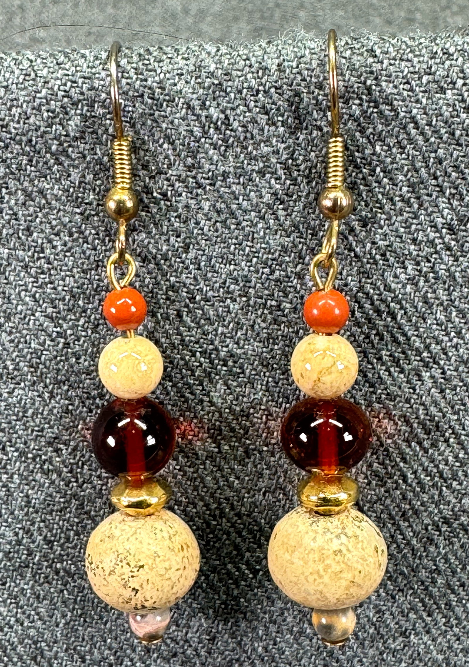 Vintage assorted fall colors beads gold-toned hook earrings: IN HOUSE FLAT SHIPPING & HANDLING COST WITHIN ALL THE U.S. : $7 To bypass LiveShipping, and use our In-House shipping service for $7 or shipping combined for multiple lots, please select “Arrang
