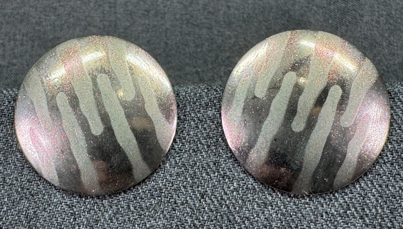 Vintage glitter gold-toned rounded dome stud earrings