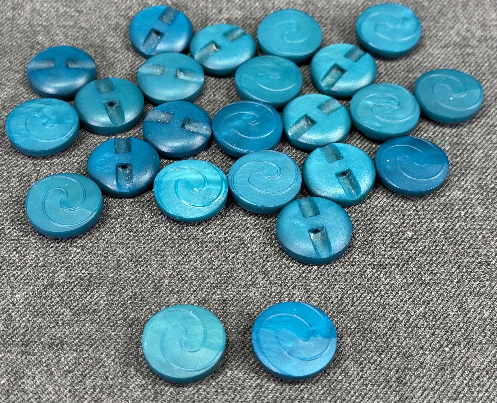 Vintage teal plastic buttons. Lot of 24: IN HOUSE FLAT SHIPPING & HANDLING COST WITHIN ALL THE U.S. : $7 To bypass LiveShipping, and use our In-House shipping service for $7 or shipping combined for multiple lots, please select “Arrang