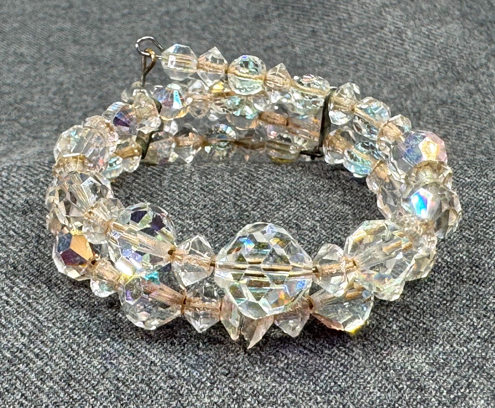 Vintage Mid-Century 2-Strand Aurora Borealis Crystal Wire Wrap Bracelet. *M: Vintage Mid-Century 2-Strand Aurora Borealis Crystal Wire Wrap Bracelet. Unmarked. For measures please refer to the pictures taken with a measuring tape. Weight: 24 Grams. IN HOUSE FLAT SHIPPING & HAN
