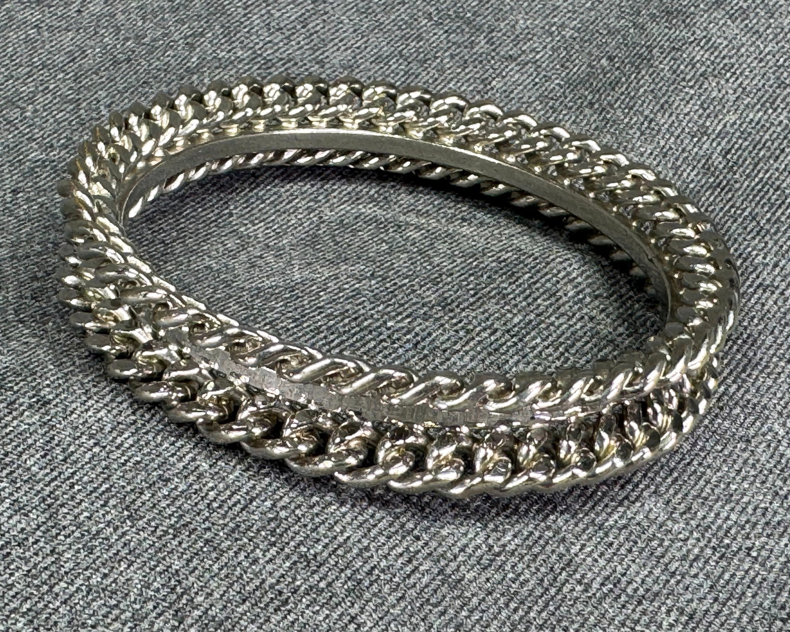Vintage Silver-tone Tire Track Heavy Bangle Bracelet. *M (1 of 5)