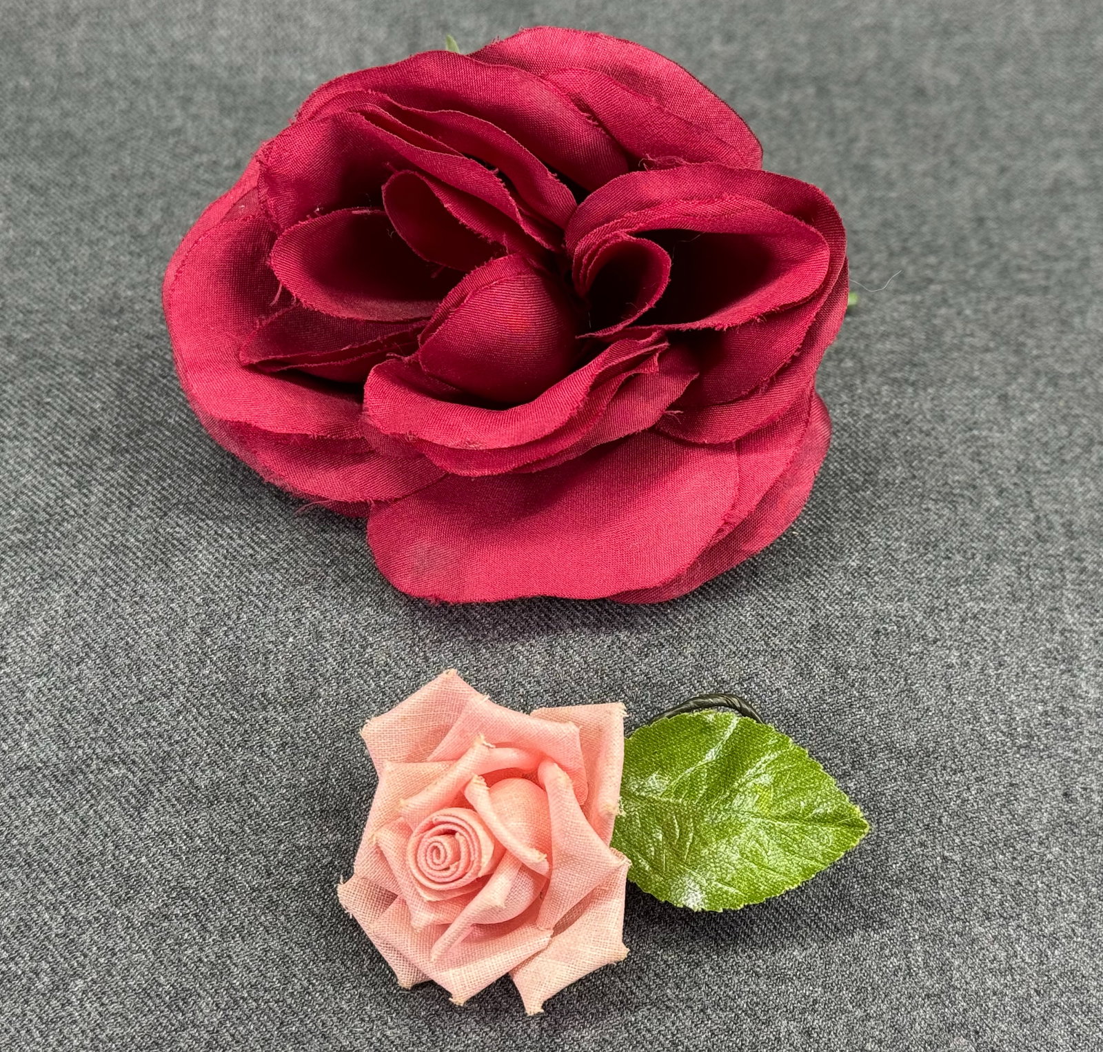 Vintage Fabric Flower Corsage Pins. Lot of 2. *M (1 of 5)