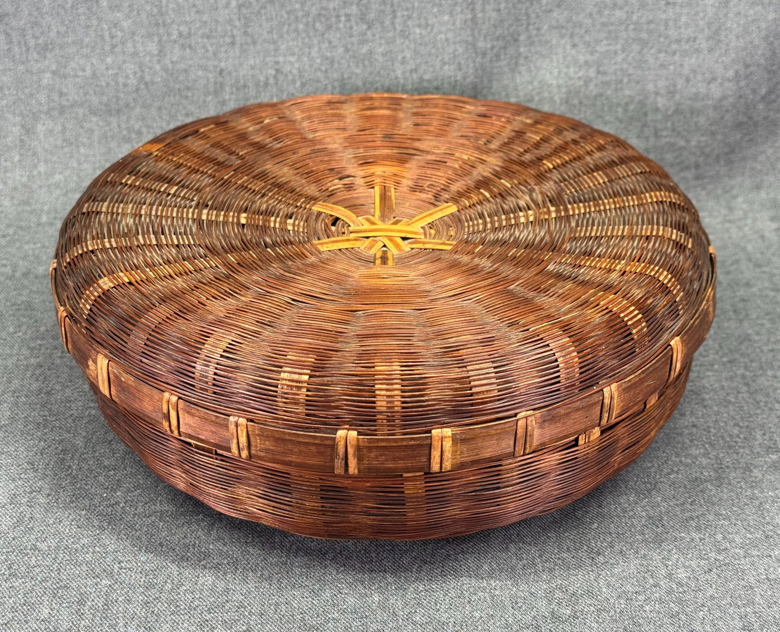 Antique Chinese Split Bamboo Round Sewing Basket. *M (1 of 6)