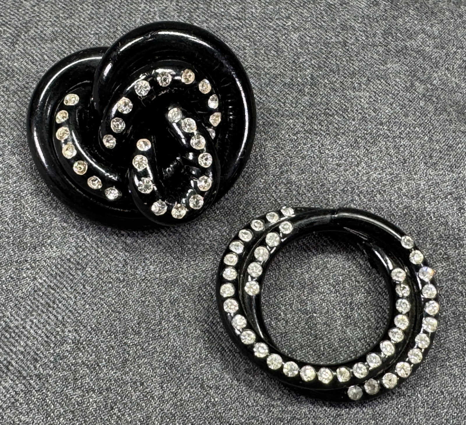 Vintage Encrusted Crystals Black Spaghetti Plastic Pin Brooch & Pendant Applique. *L (1 of 5)