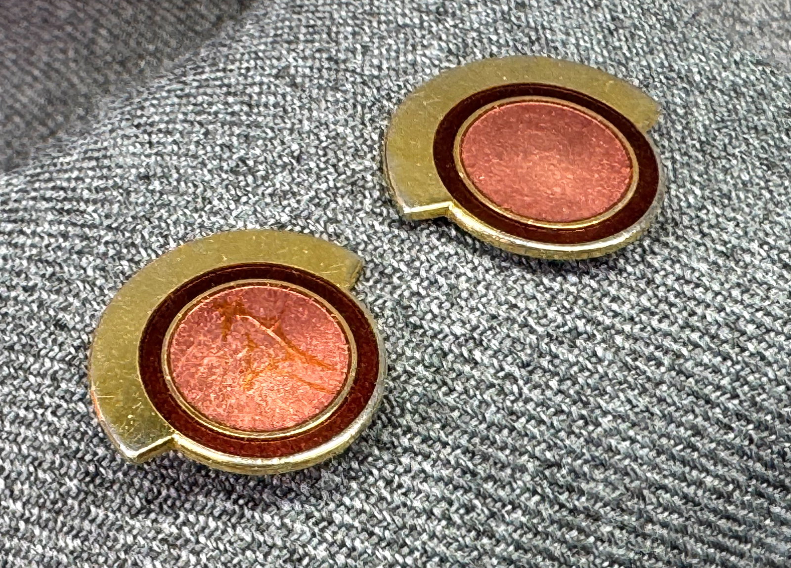 Vintage Laurel Burch Enamel Gold-tone Stud Earrings. *L: Vintage Laurel Burch Enamel Gold-tone Stud Earrings. Signed LB . For measures please refer to the pictures taken with a measuring tape. Weight: 6 Grams. IN HOUSE FLAT SHIPPING & HANDLING COST WITHIN A