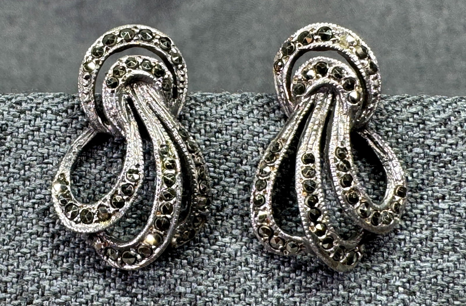 Antique Art Deco Openwork Stud Earrings. Sterling Silver, Marcasite. 1f*h: Antique European Art Deco Openwork Dress Clip Brooches. Marcasite, pot metal. Unmarked. For measures please refer to the pictures taken with a measuring tape. Weight: 14 Grams. IN HOUSE FLAT SHIPPING 