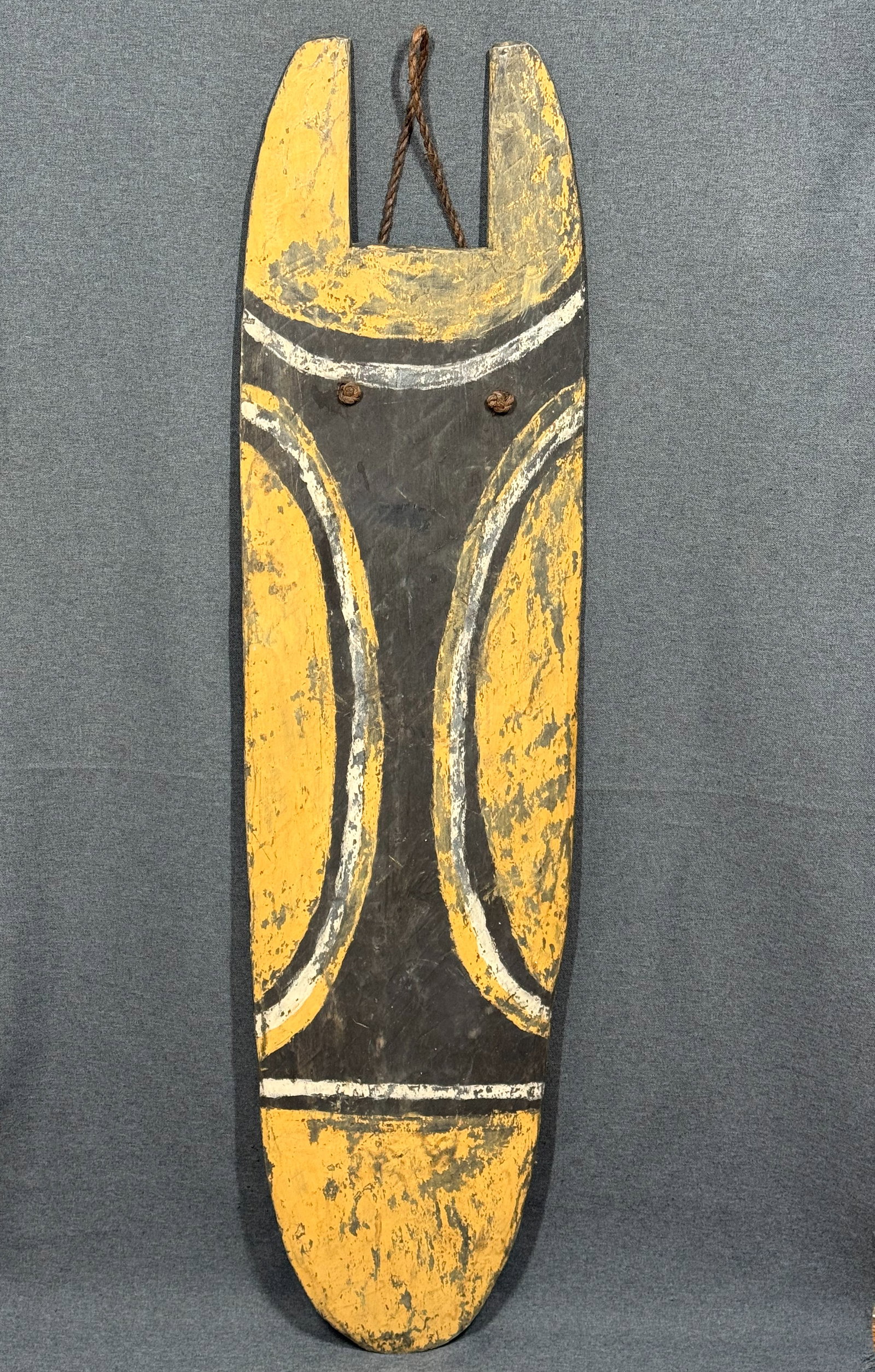 Papua New Guinea Mendi Valley Elayaborr Archer’s / Shoulder Shield (1 of 7)