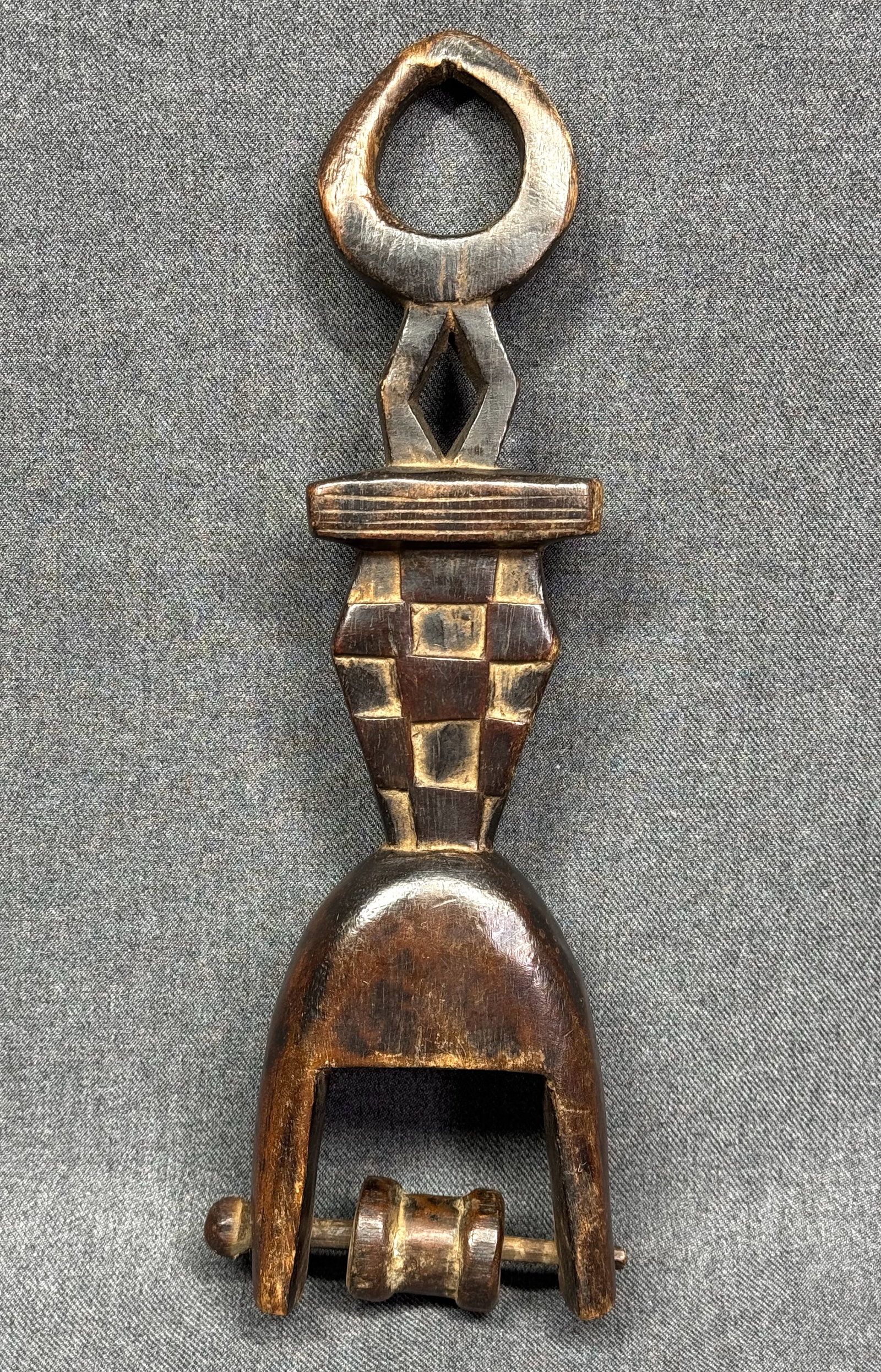 African Baule Ivory Coast Heddle Pulley. (1 of 8)