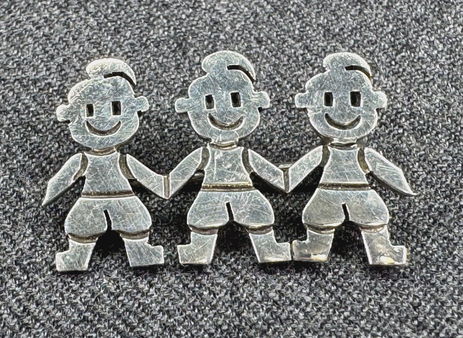 Vintage sterling silver "Save the Children" brooch pin. *j (1 of 6)