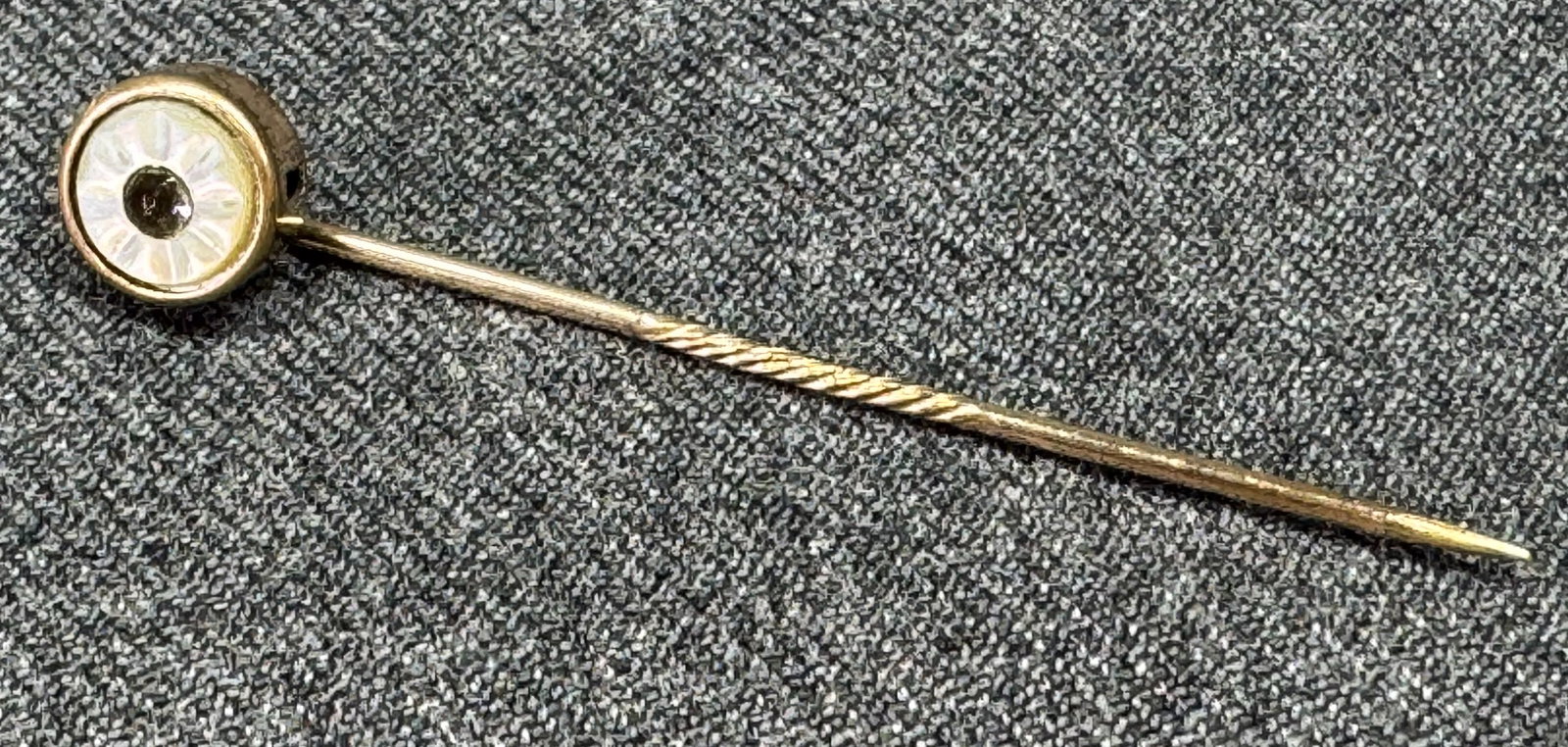 Antique crystal mother of pearl gold filled stick pin. #B: Antique crystal mother of pearl gold filled stick pin. Unmarked. For measures please refer to the pictures taken with a measuring tape. Weight: 2 Grams. IN HOUSE FLAT SHIPPING & HANDLING COST WITHIN A