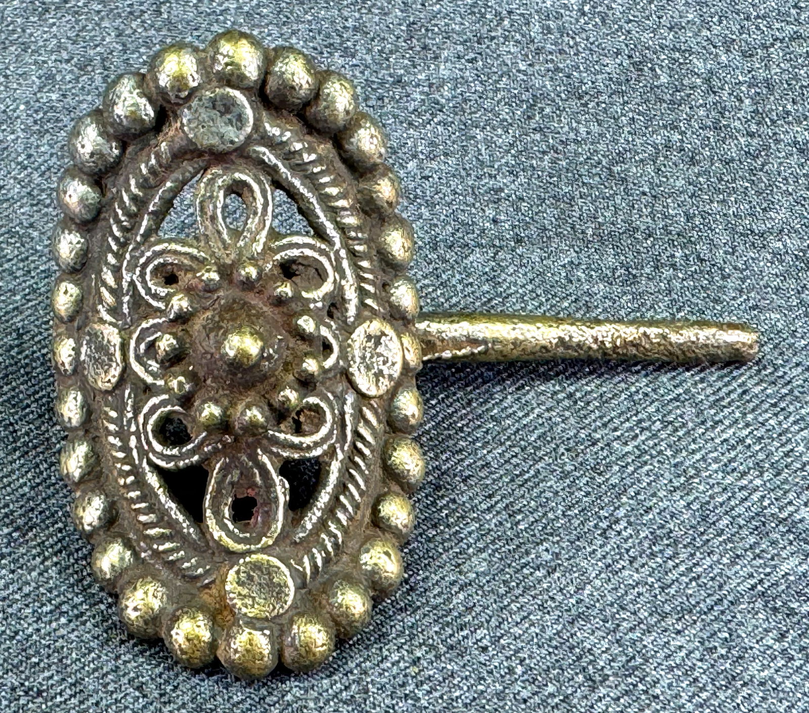 Antique Bronze Toe Ring Anneau D' Orteil India.: IN HOUSE FLAT SHIPPING & HANDLING COST WITHIN ALL THE U.S. : 7 To bypass LiveShipping, and use our In-House shipping service for 7 or shipping combined for multiple lots, please select “Arrange 