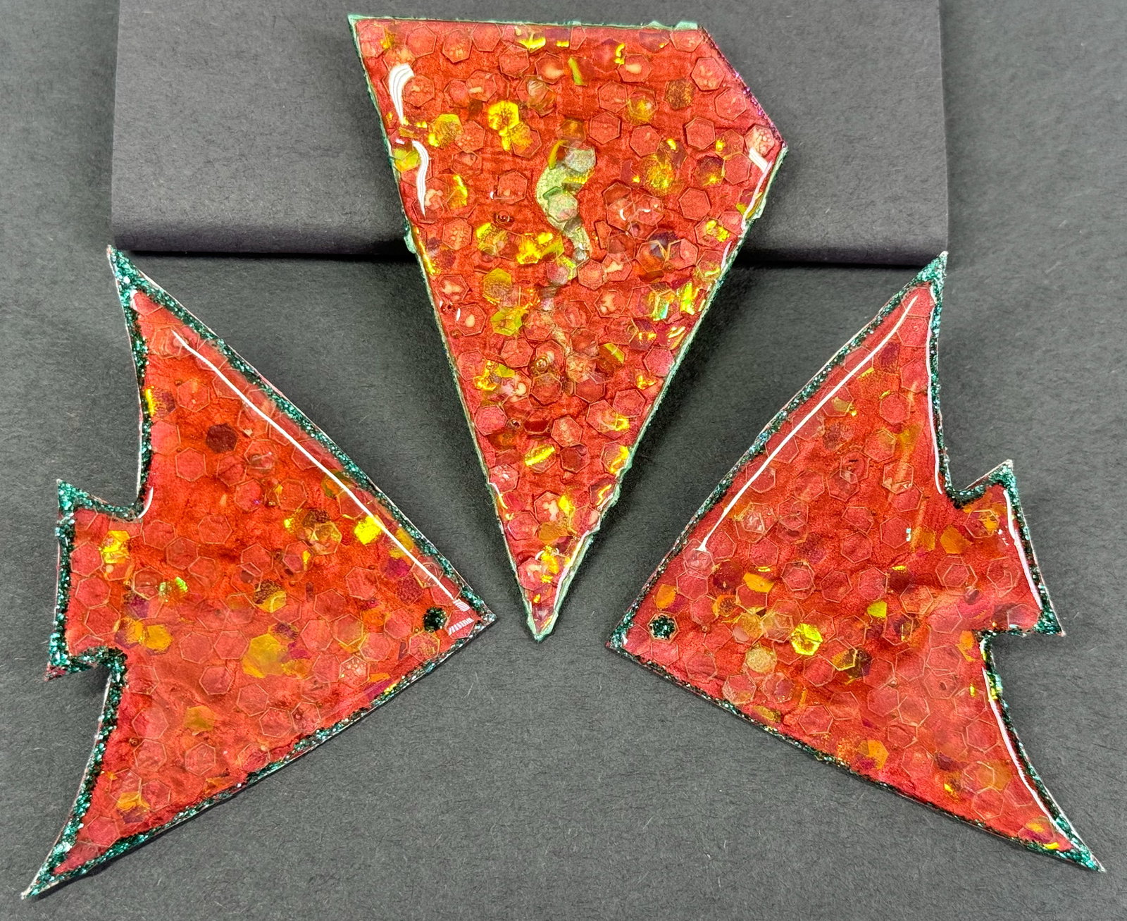 Vintage OOAK artisan glitter confetti inlaid resin pin brooch & big fish earrings.: IN HOUSE FLAT SHIPPING & HANDLING COST WITHIN ALL THE U.S. : 7 To bypass LiveShipping, and use our In-House shipping service for 7 or shipping combined for multiple lots, please select “Arrange 