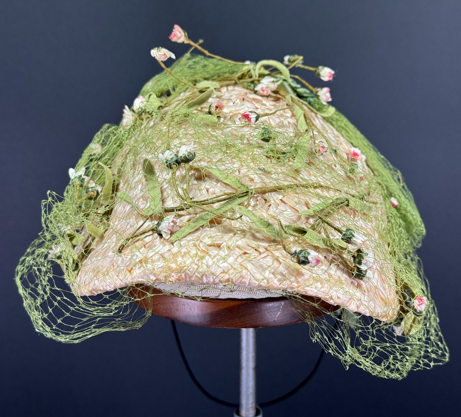 Vintage applied flowers green net light rose woven raffia hat: IN HOUSE FLAT SHIPPING & HANDLING COST WITHIN ALL THE U.S. : 10 To bypass LiveShipping, and use our In-House shipping service for 10 or shipping combined for multiple lots, please select “Arrang