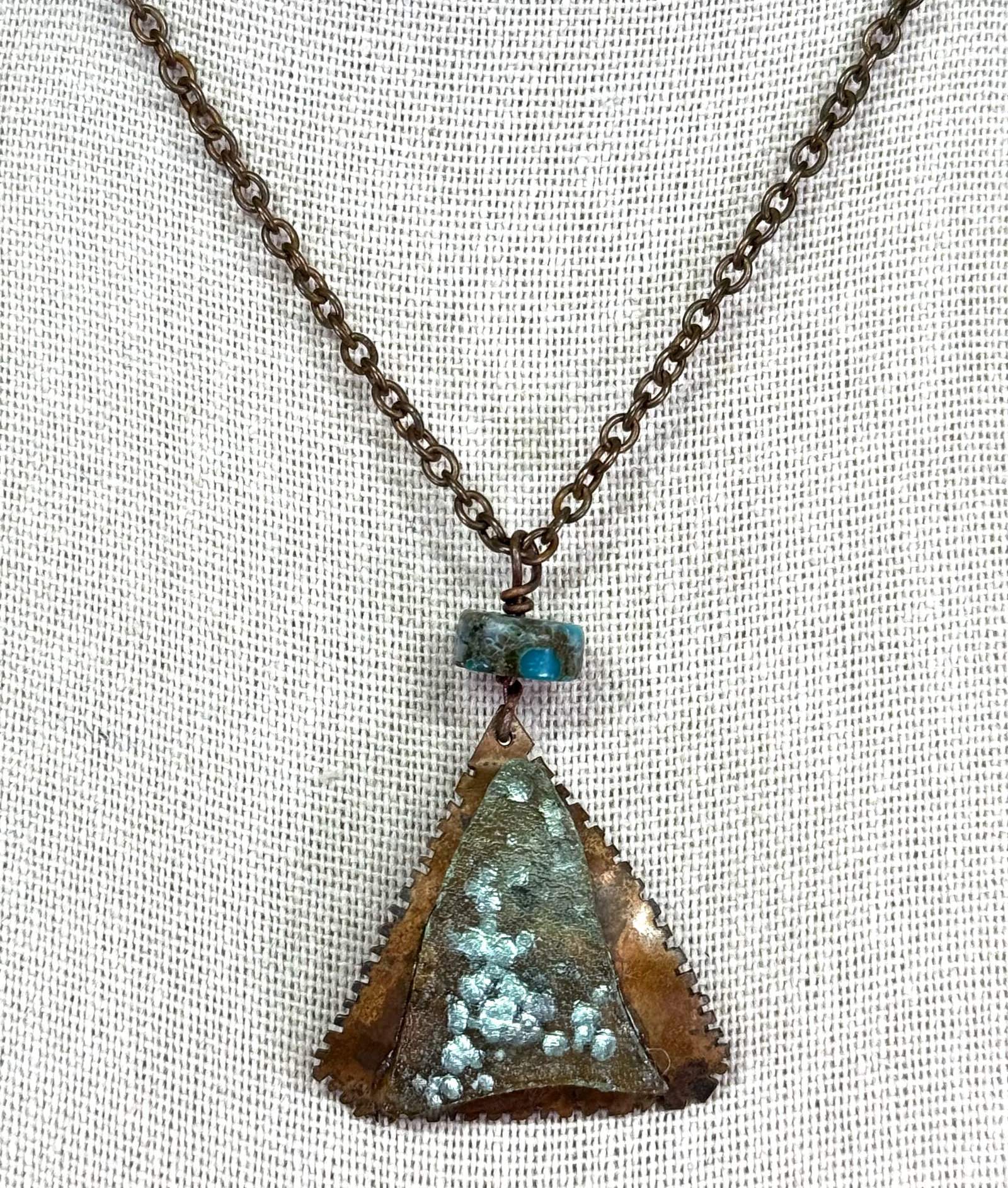 Vintage artisan crafted copper aqua medallion, stabilized turquoise beads chain straps necklace: IN HOUSE FLAT SHIPPING & HANDLING COST WITHIN ALL THE U.S. : 7 To bypass LiveShipping, and use our In-House shipping service for 7 or shipping combined for multiple lots, please select “Arrange 