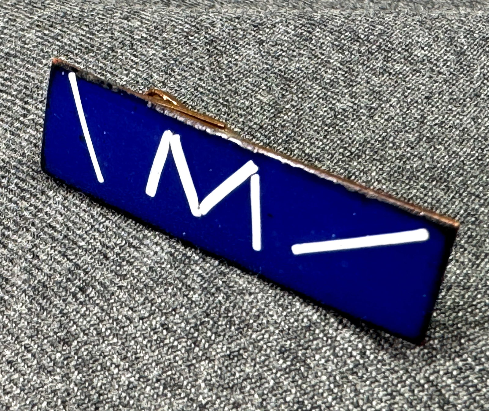 Vintage MCM Letter M or W enamel copper tie clip: IN HOUSE FLAT SHIPPING & HANDLING COST WITHIN ALL THE U.S. : 7 To bypass LiveShipping, and use our In-House shipping service for 7 or shipping combined for multiple lots, please select “Arrange 