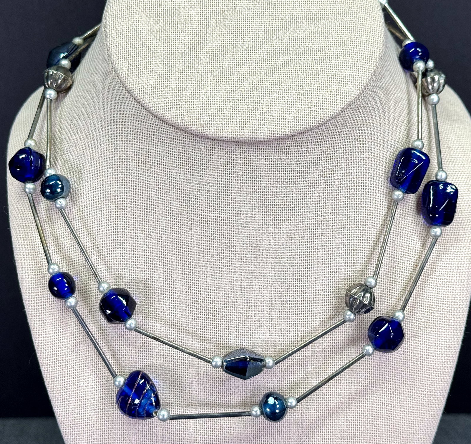 Vintage boho blue glass, painted gray & silver metal beaded necklace: IN HOUSE FLAT SHIPPING & HANDLING COST WITHIN ALL THE U.S. : 7 To bypass LiveShipping, and use our In-House shipping service for 7 or shipping combined for multiple lots, please select “Arrange 