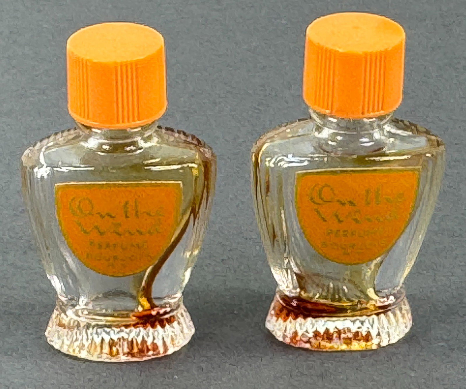Vintage On the Wind Bourjois New York Miniature perfume bottle. Lot of 2 .: IN HOUSE FLAT SHIPPING & HANDLING COST WITHIN ALL THE U.S. : 7 To bypass LiveShipping, and use our In-House shipping service for 7 or shipping combined for multiple lots, please select “Arrange 
