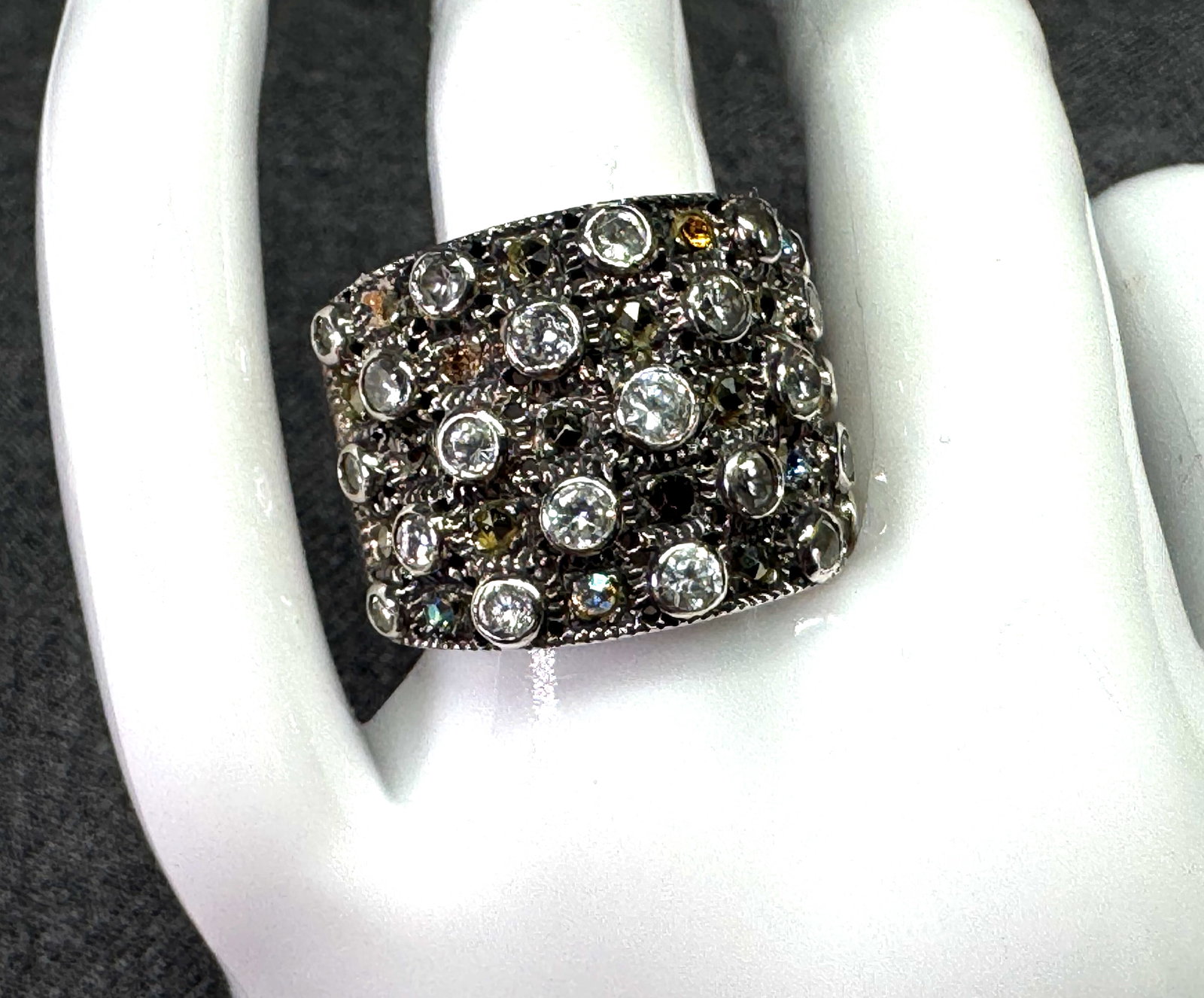 Vintage DBJ Dee Berkeley Sterling Silver Wide Band Ring. Marcasite, Crystals & CZ . *n: Vintage DBJ Dee Berkeley Sterling Silver Wide Band Ring. Marcasite, Crystals & CZ . Marked. For measures please refer to the pictures taken with a measuring tape. Weight: 8.58 Grams. IN HOUSE FLAT SHI