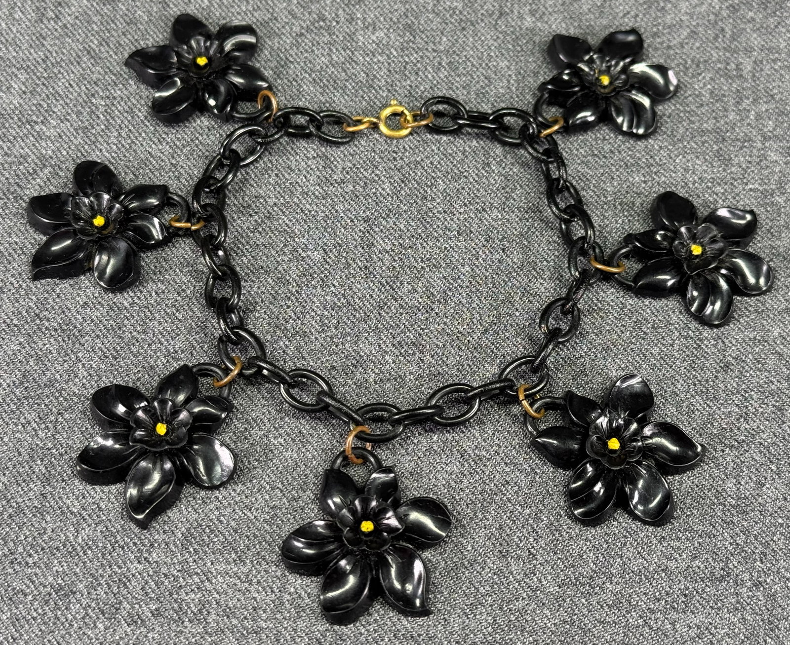Vintage black celluloid blossom flowers charm bracelet: IN HOUSE FLAT SHIPPING & HANDLING COST WITHIN ALL THE U.S. : $7 To bypass LiveShipping, and use our In-House shipping service for $7 or shipping combined for multiple lots, please select “Arrang