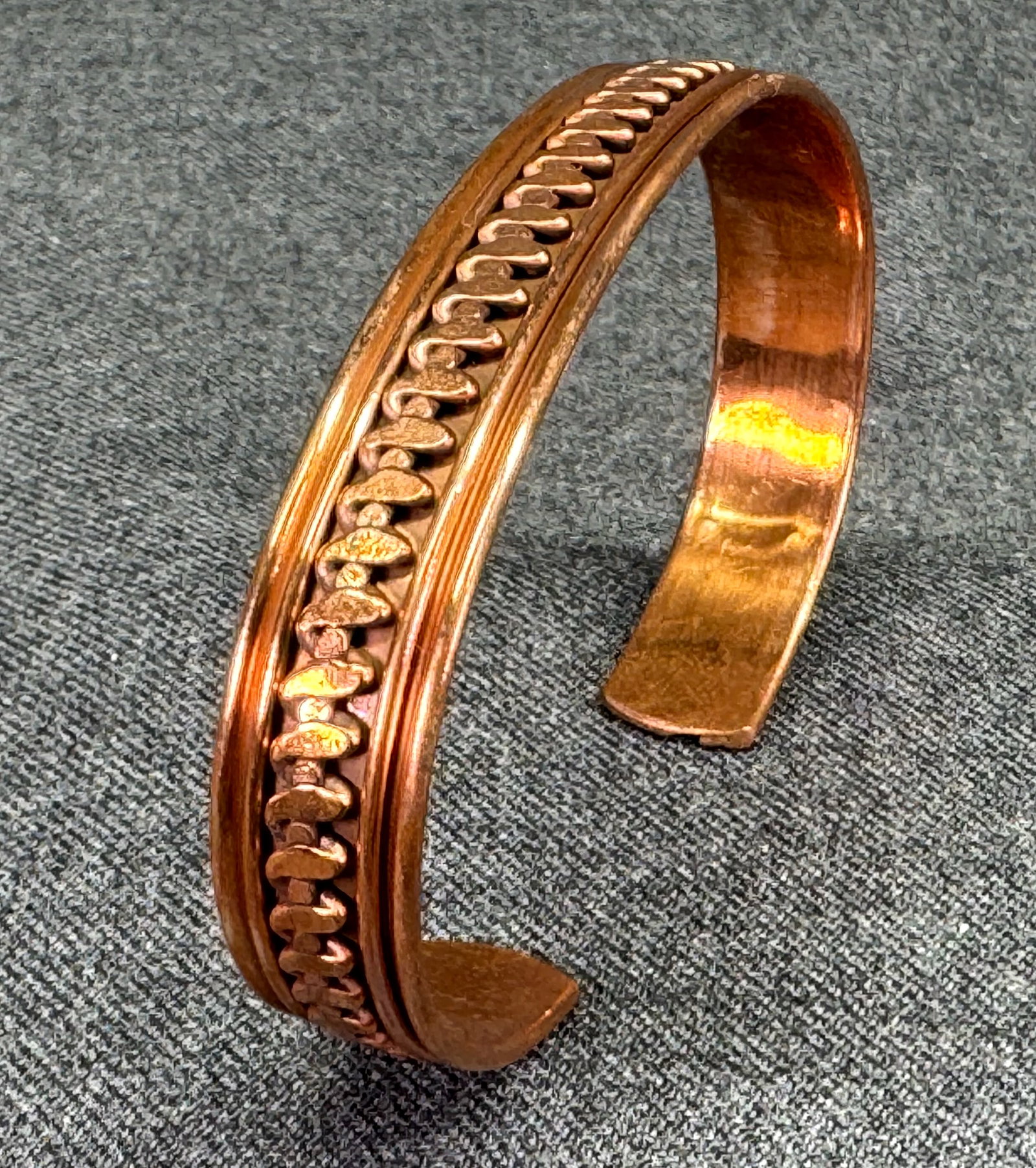 Vintage decorated solid copper cuff bracelet. *K - 2