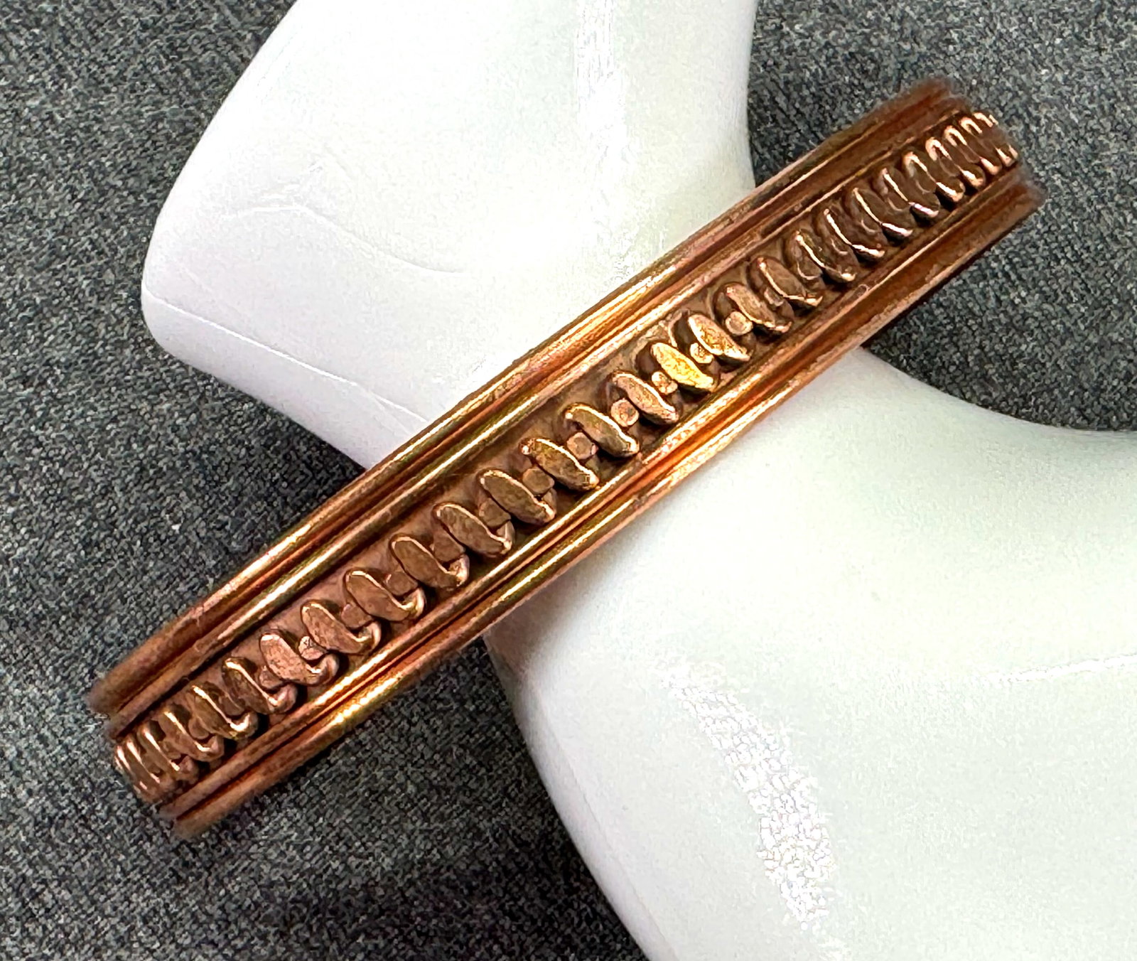 Vintage decorated solid copper cuff bracelet. *K - 4