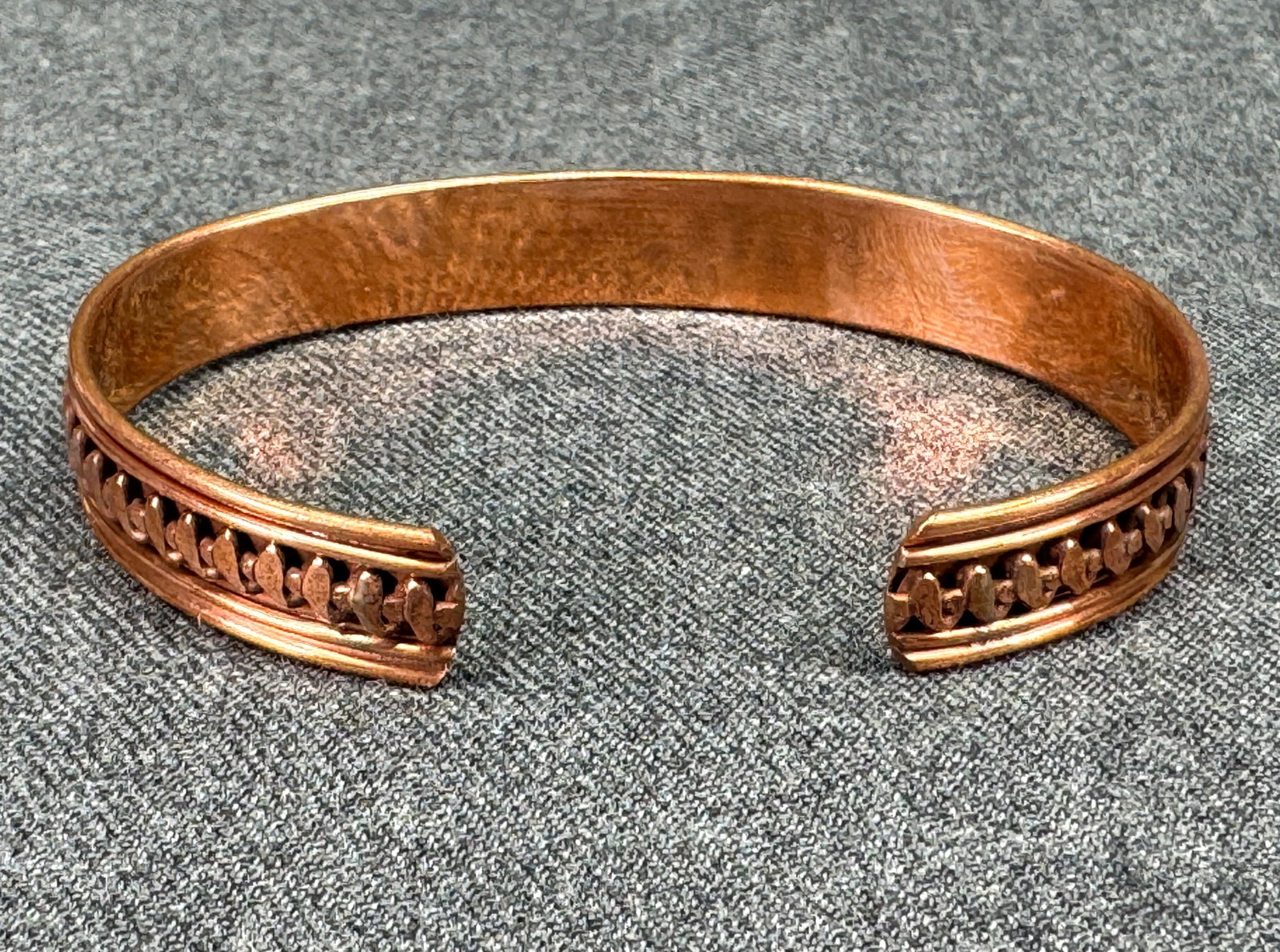 Vintage decorated solid copper cuff bracelet. *K - 5