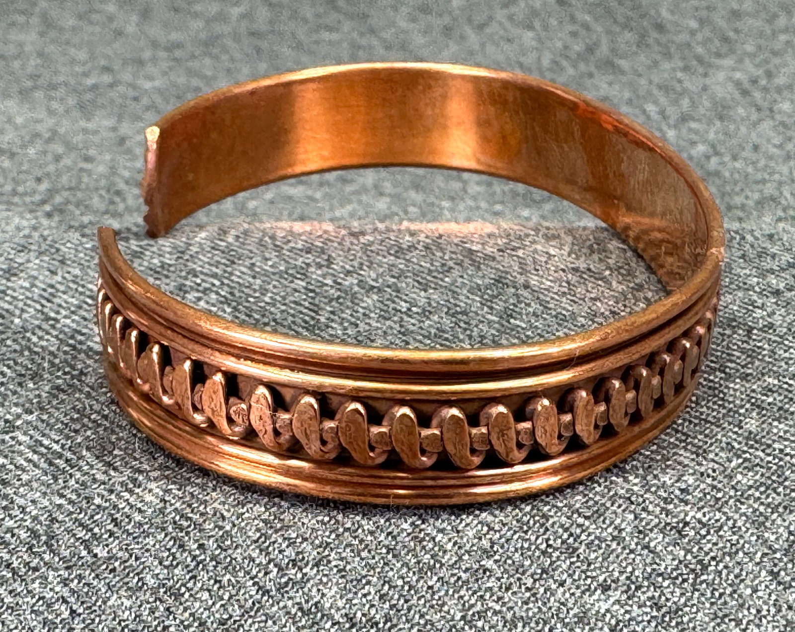 Vintage decorated solid copper cuff bracelet. *K - 6