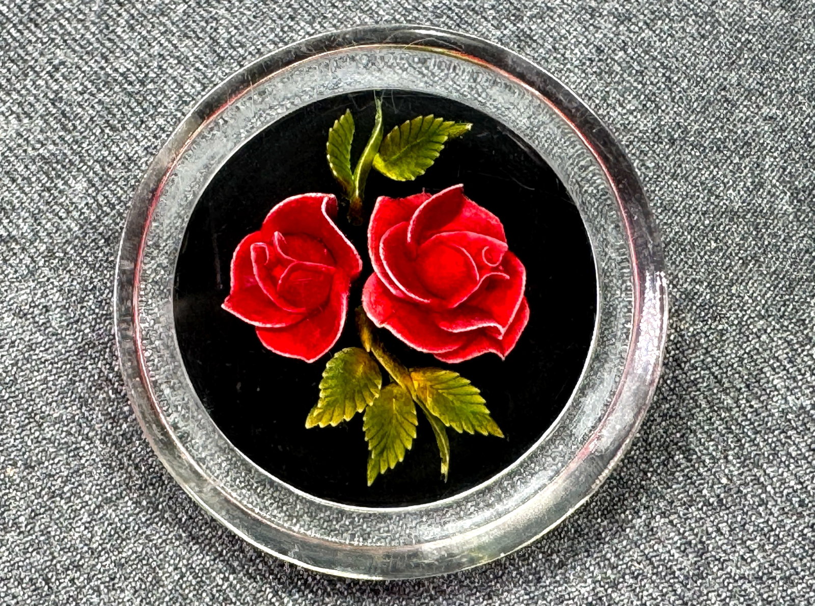 Vintage reversed carved painted floral lucite brooch pin. *c (1 of 4)