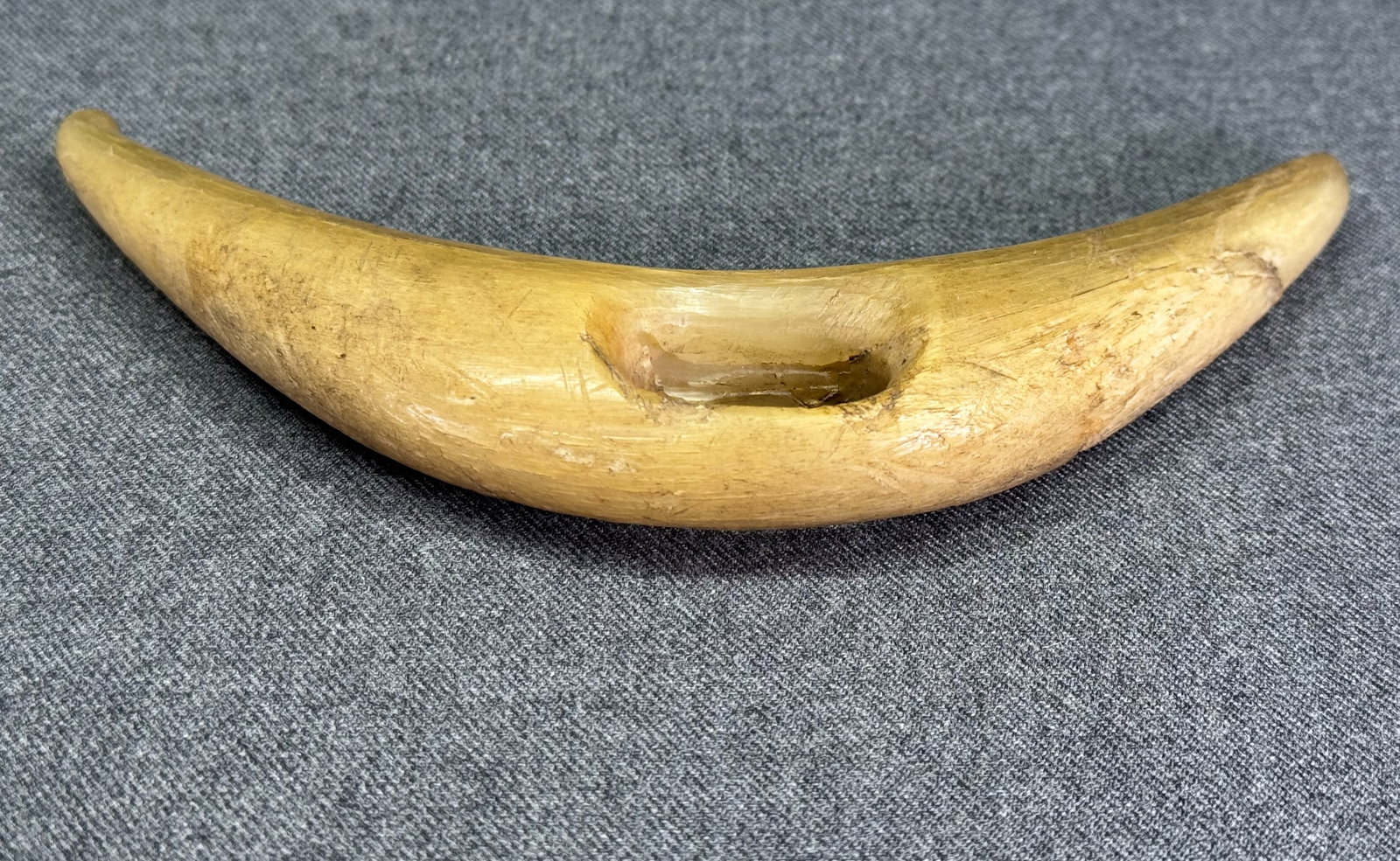 Native American Sewing Kit Toggle. Horn. - 2