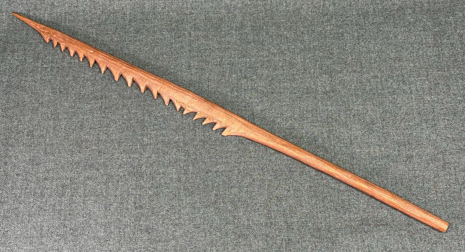 Aboriginal Australia Spearhead. Carved wood.: IN HOUSE FLAT SHIPPING & HANDLING COST WITHIN ALL THE U.S. : $10 To bypass LiveShipping, and use our In-House shipping service for $10 or shipping combined for multiple lots, please select “Arra