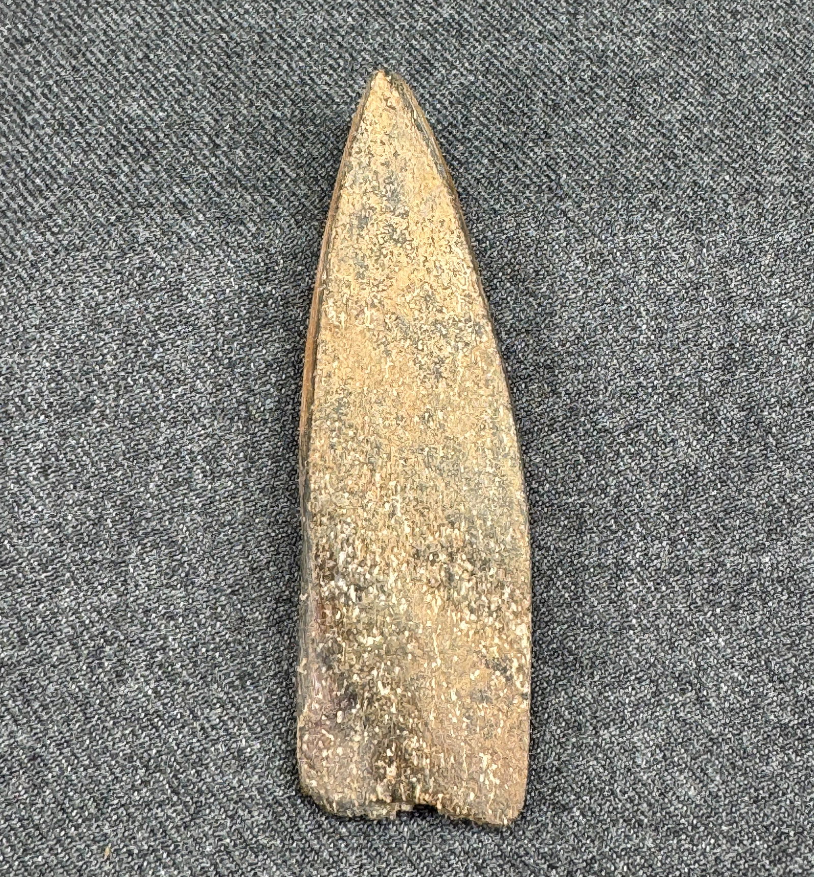 European Magdalenian Bone Point. Old paper label. #97: European Magdalenian Bone Point. Old paper label. For measures please refer to the pictures taken with a measuring tape. IN HOUSE FLAT SHIPPING & HANDLING COST WITHIN ALL THE U.S. : $7 To bypass LiveS