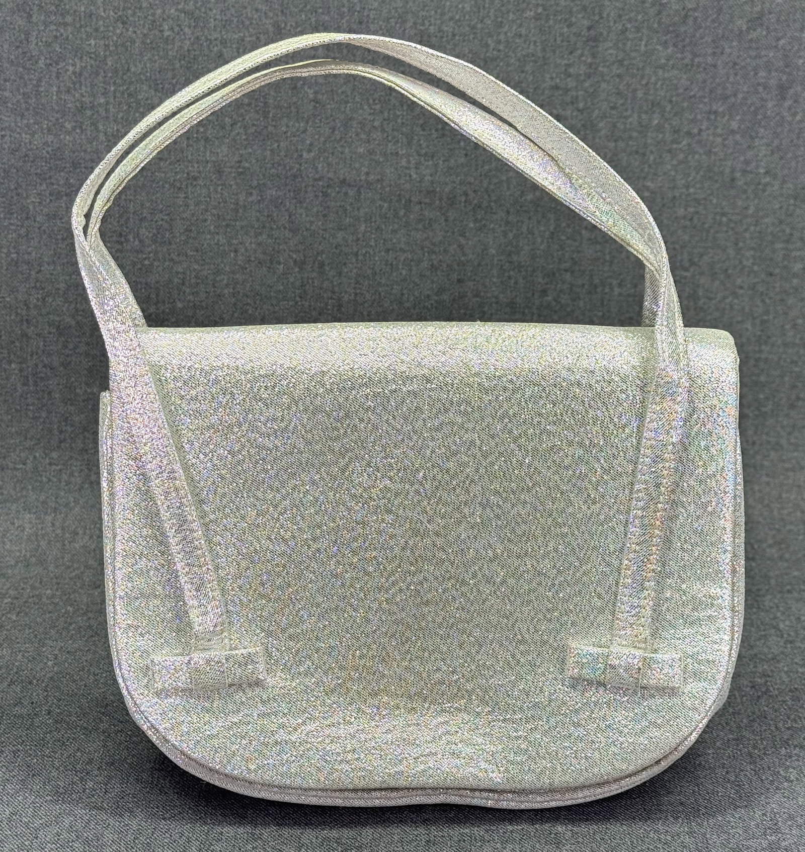 Vintage 60s Silver Metallic Lurex Fabric Two-Handle Purse Bag. *K: Vintage 60s Silver Metallic Lurex Fabric Two-Handle Purse Bag. Interior lining in satin. Unmarked. For measures please refer to the pictures taken with a measuring tape. Weight: 8 Grams. IN HOUSE FLAT