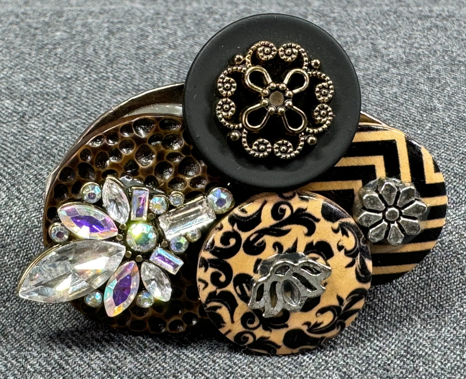 Vintage artisan crafted assemblage pin brooch: IN HOUSE FLAT SHIPPING & HANDLING COST WITHIN ALL THE U.S. : $7 To bypass LiveShipping, and use our In-House shipping service for $7 or shipping combined for multiple lots, please select “Arrang
