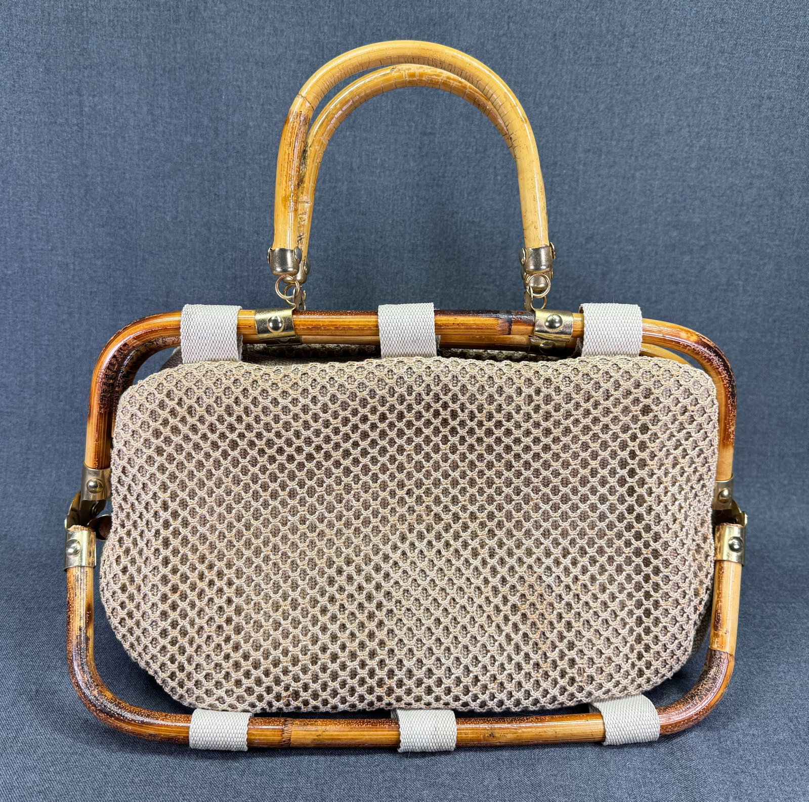 Vintage 1950s da Pier Giorgio X-frame Collapsible Bamboo & Woven Mesh Handbag.: Vintage 1950s da Pier Giorgio X-frame Collapsible Bamboo & Woven Mesh Fabric Handbag. Signature cursive script metal logo plate, custom monogram print interior lining with zipper closure, collapsible 