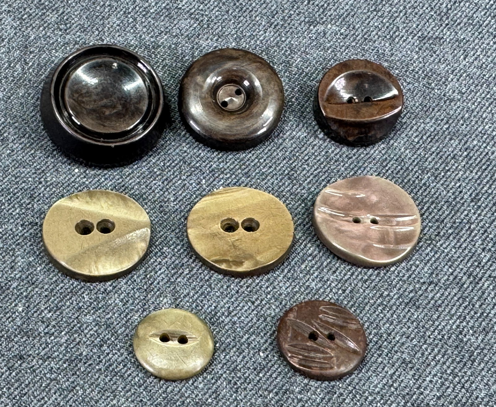 Vintage assorted celluloid, galalith buttons. Lot of 8: IN HOUSE FLAT SHIPPING & HANDLING COST WITHIN ALL THE U.S. : $7 To bypass LiveShipping, and use our In-House shipping service for $7 or shipping combined for multiple lots, please select “Arrang