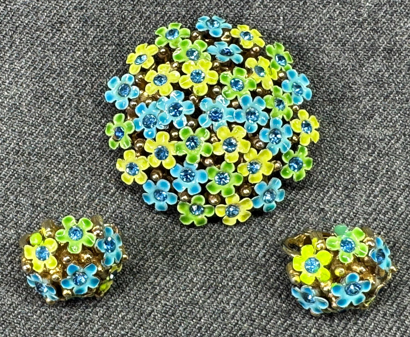 1950s Weiss Style Floral Brooch Earrings Set. #o (1 of 7)