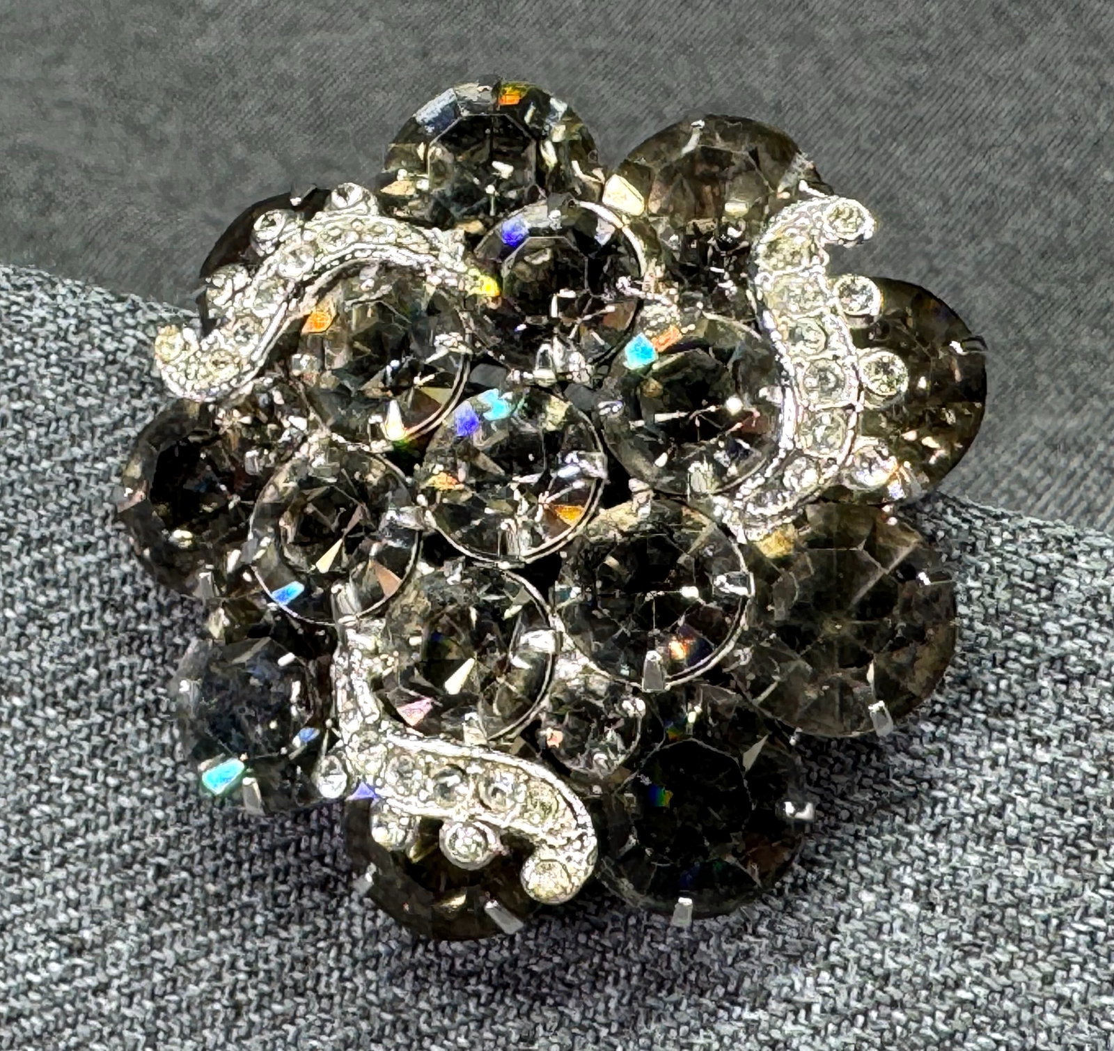 1950s Weiss "Black Diamond" Brooch Pin.  *o