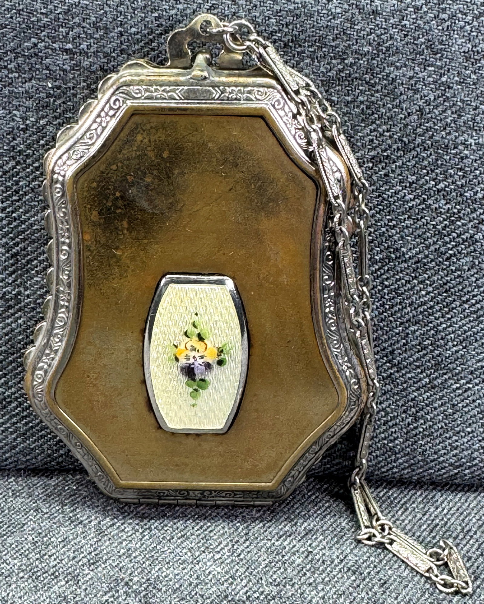 1920s Elgin Enamel Compact Dance Purse. *o: Antique 1920s Elgin American EAM Art Deco Guilloche Enamel Dance Compact Purse. Includes a large circular powder well with its original mechanical swing-arm inner lid, alongside a dedicated oval compa
