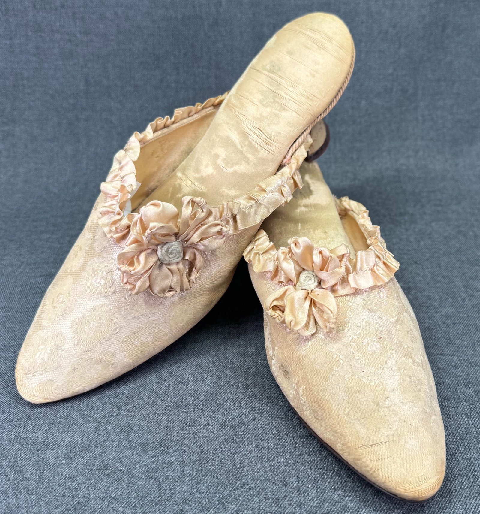 Victorian Silk Brocade Boudoir Slippers Mules. Louis Heel. Ribbon Work. *o (1 of 14)