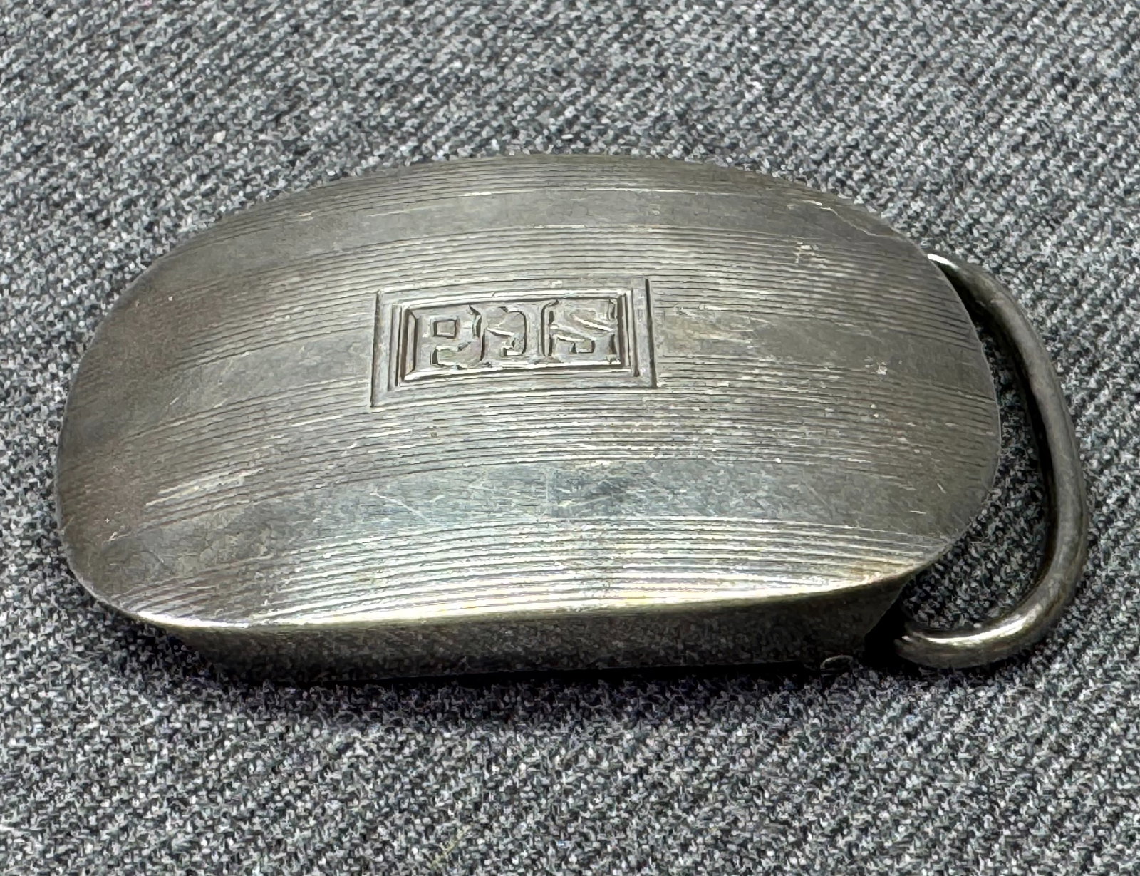 R. Blackinton Art Deco Engine-Turned Sterling Silver Belt Buckle. #o: Antique R. Blackinton & Co Art Deco Engine-Turned Sterling Silver Belt Buckle. PJS monogram engraved. Marked and numbered. For measures please refer to the pictures taken with a measuring tape. Weight