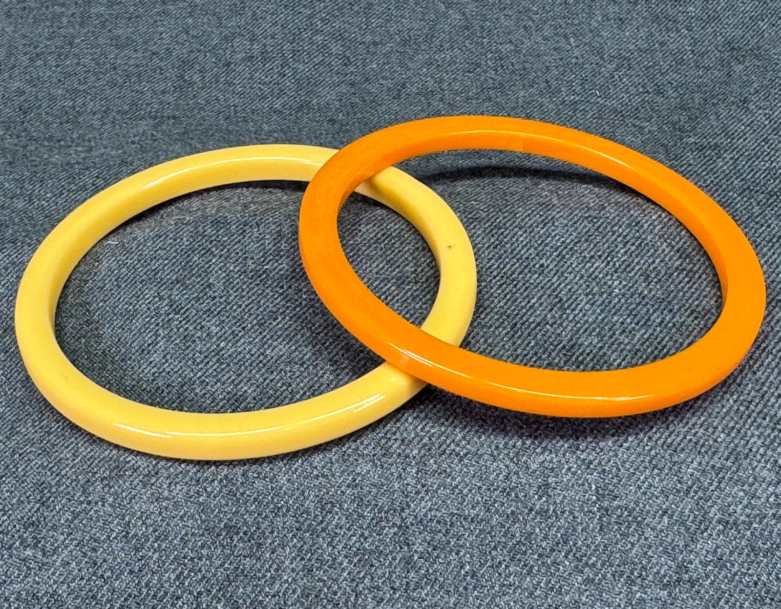 Vintage Mid-Century Bakelite Yellow Orange Bangle Bracelets. *o (1 of 6)