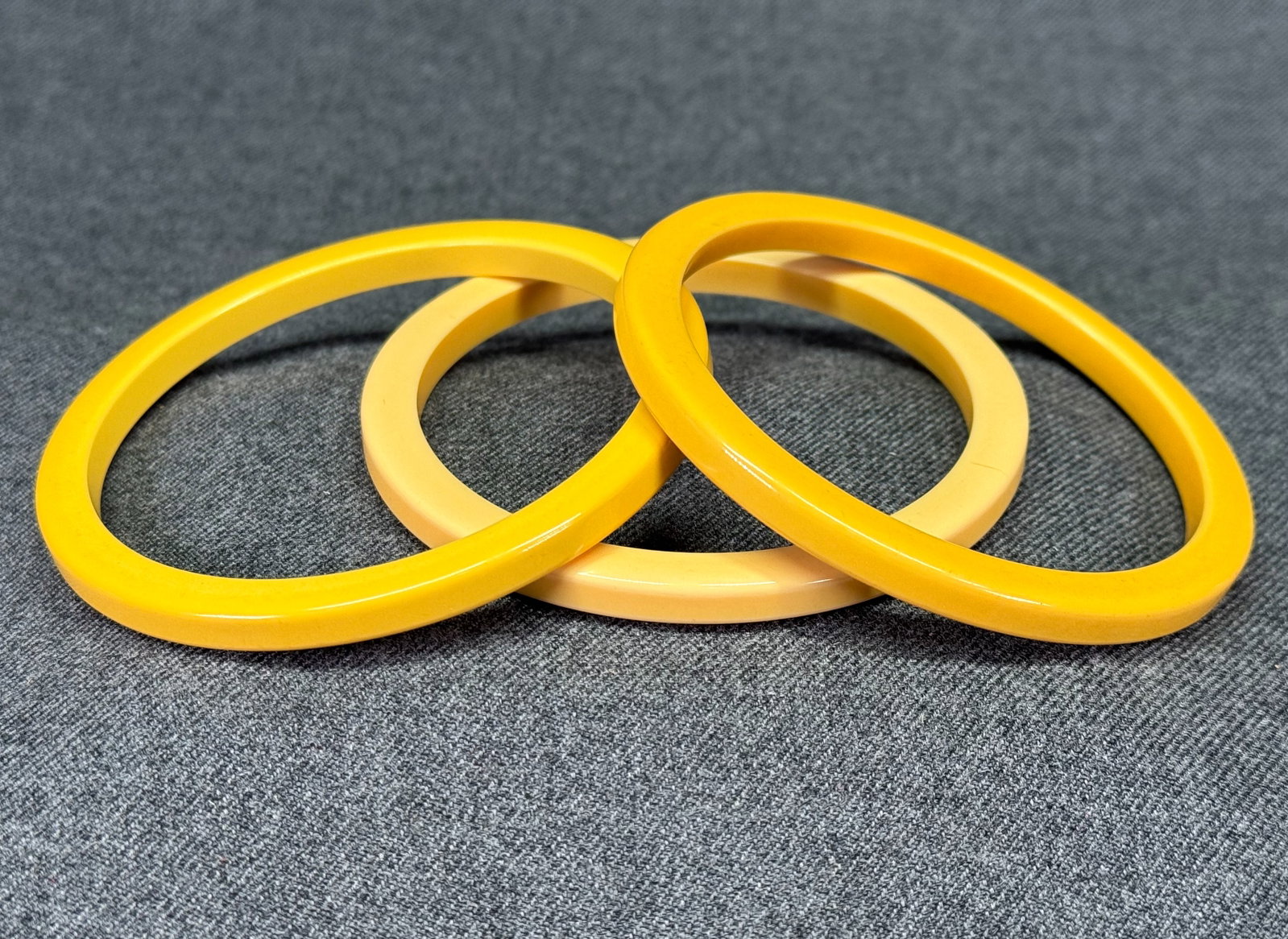 Vintage Mid-Century Bakelite Yellow Bangle Bracelets. *o (1 of 6)