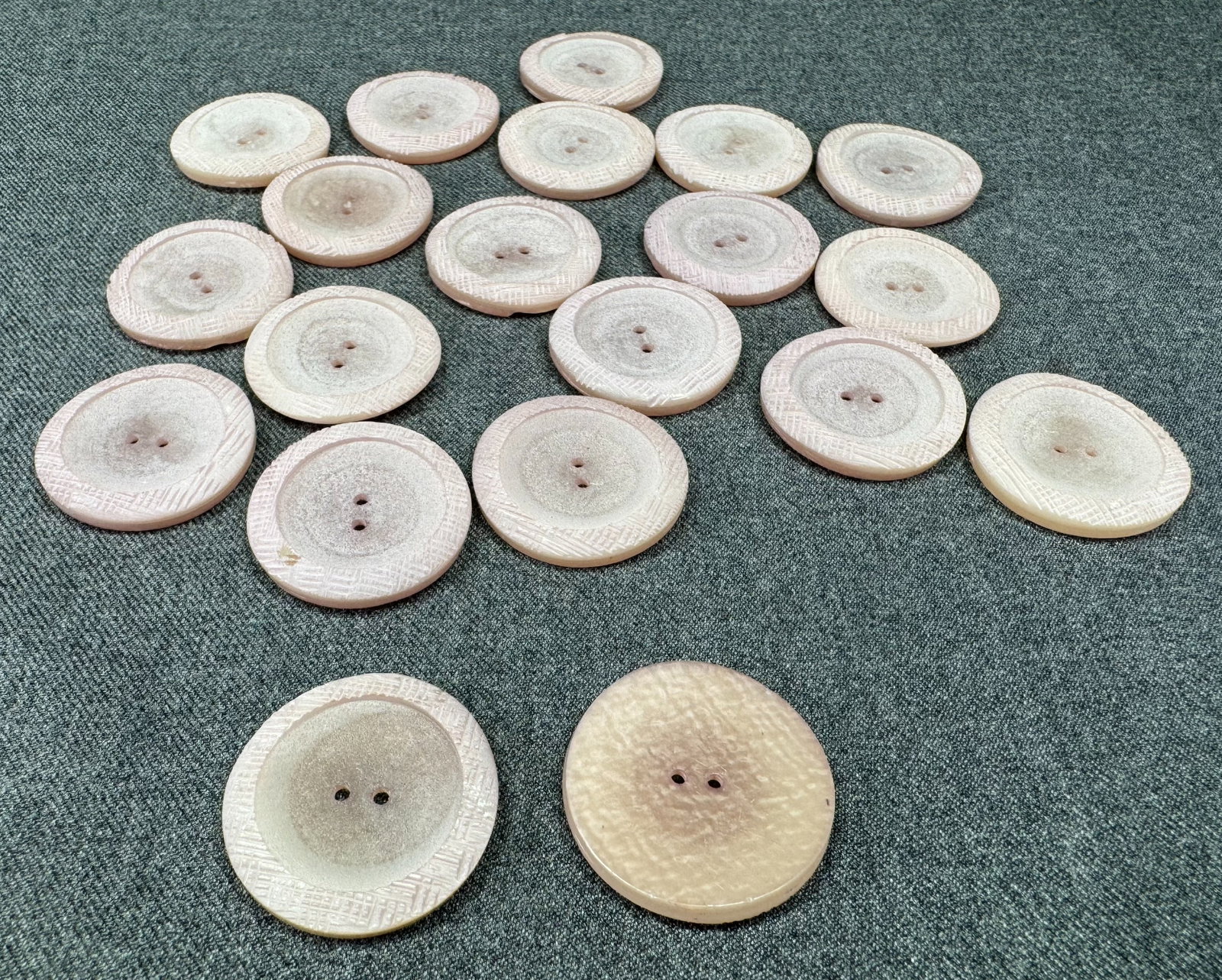 1960s artisan crafted Plastic buttons. Lot of 20: Vintage artisan crafted lilac buttons. Lot of 20. Unused. For measures please refer to the pictures taken with a measuring tape. Weight: 60 Grams. IN HOUSE FLAT SHIPPING & HANDLING COST WITHIN ALL THE