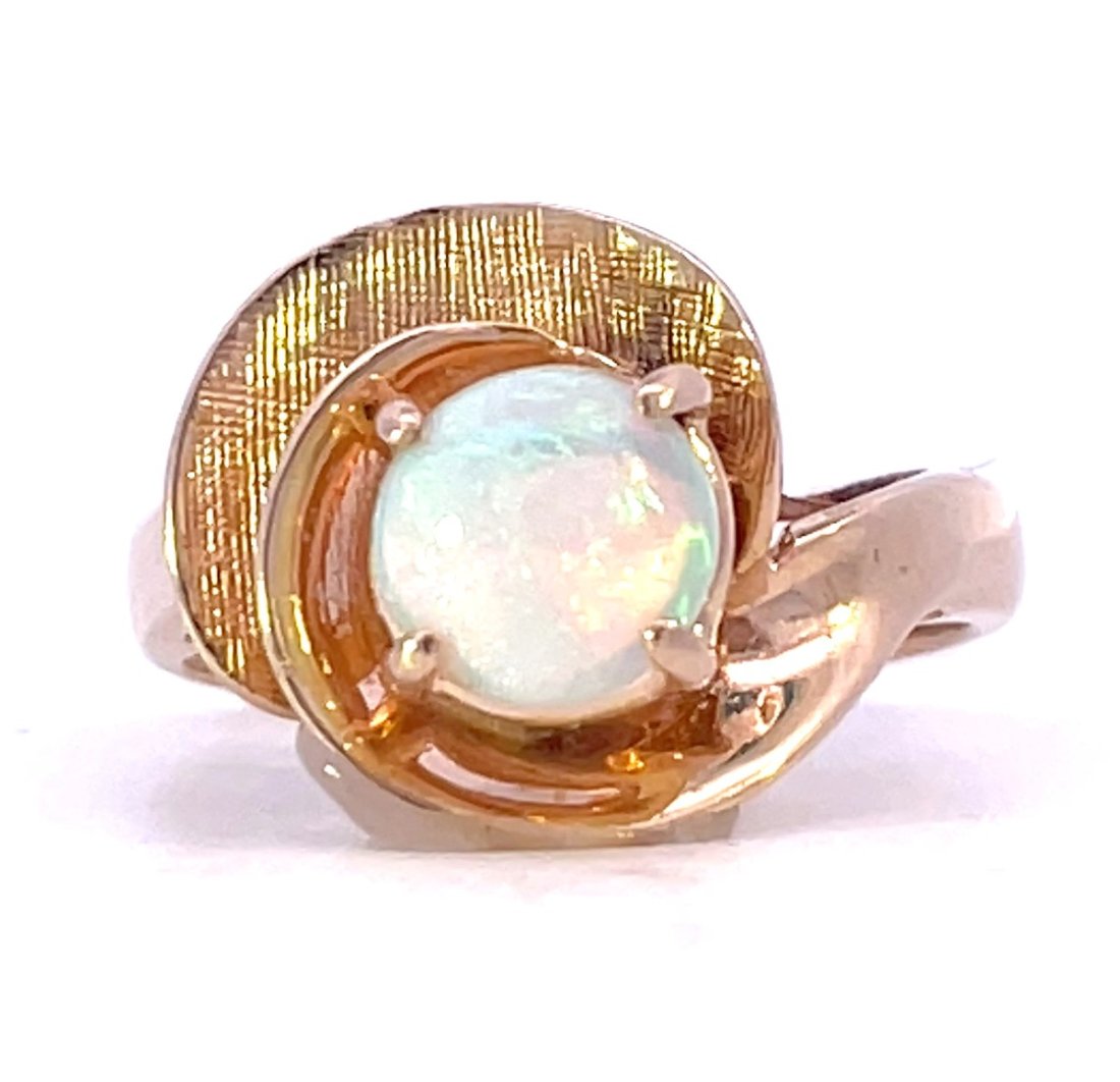 14KT YELLOW GOLD OPAL RING (1 of 2)