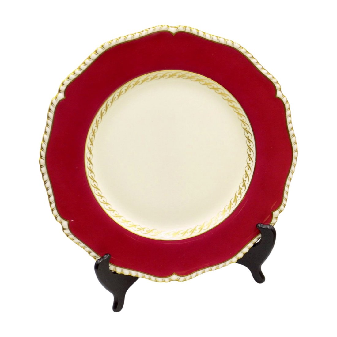 12 ENGLISH ROYAL WORCESTER DINNER PLATES: 12 Vintage 1940 English Bone China Royal Worcester Dinner Plates. Pattern RW81, Red, White Band, Gold Scroll Design. Date mark for 1940. Excellent condition. Each 10 1/2". Weight approx 14 pds PROVENA